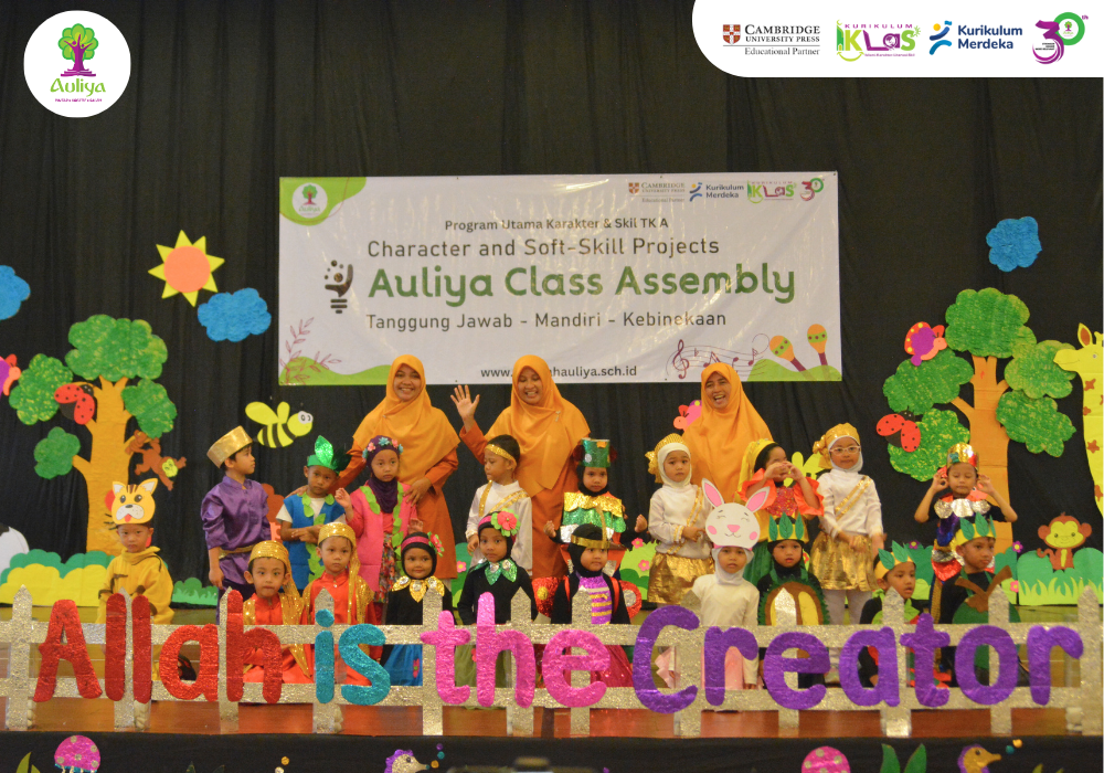 Auliya Class Assembly: Meriahkan Panggung dengan Kreativitas dan Kebahagiaan